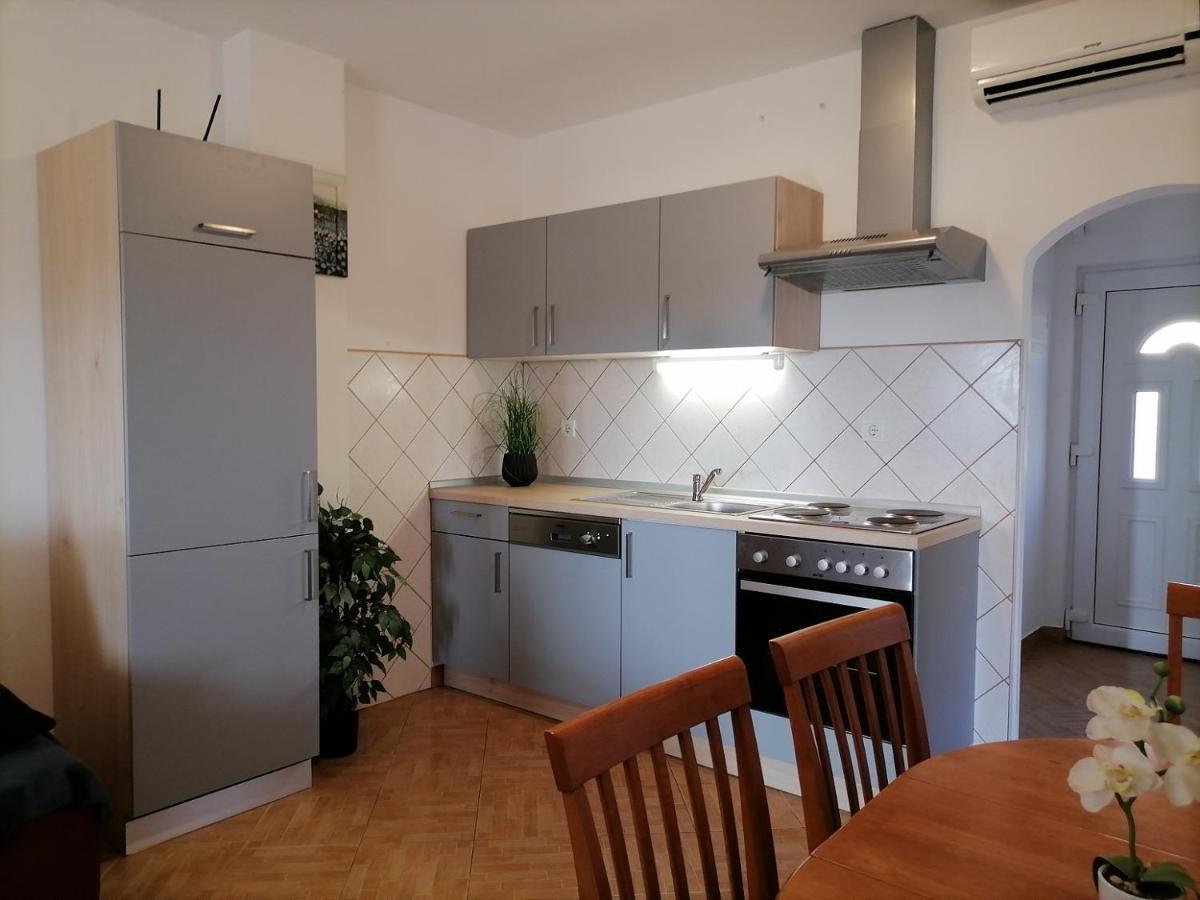 Apartments Erzen 140 Медулин Экстерьер фото